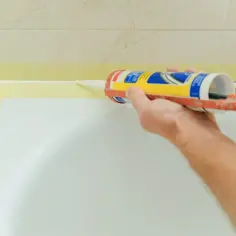 Jak usunąć pleśń z silikonu w łazience? Skuteczne metody i porady.